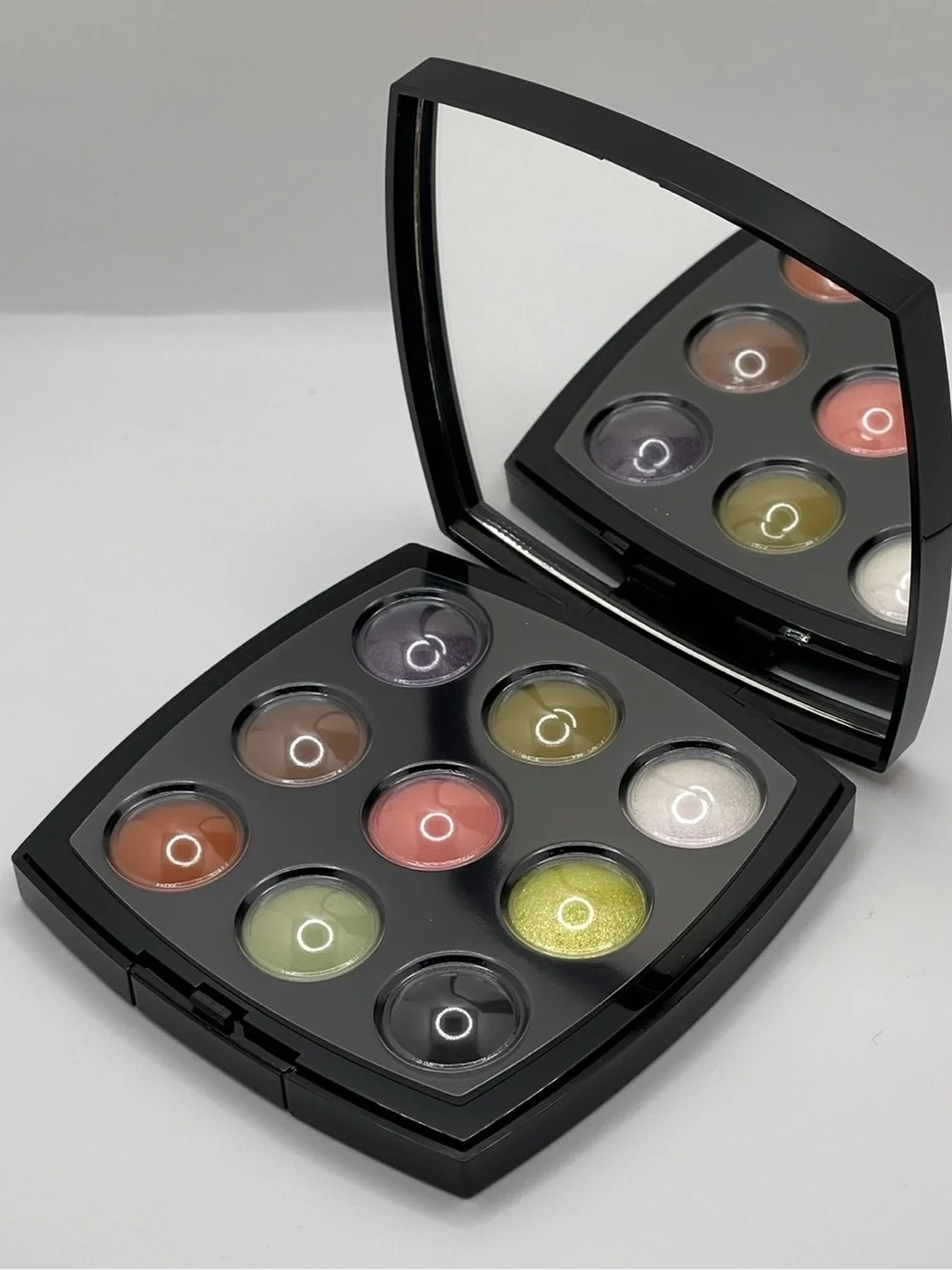 CHANEL - Les 9 Ombres (848 THE NEW SINGULAR)